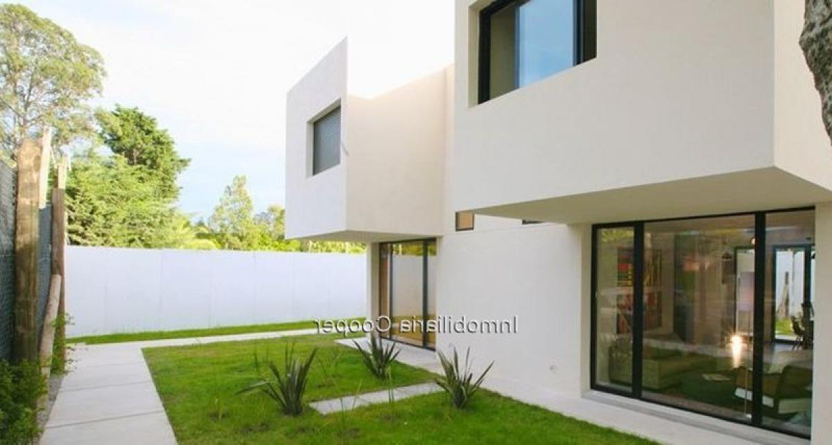 3 Schlafzimmer Haus in Canelones, Uruguay, Nr. 2033