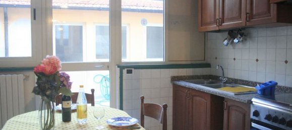 7 rooms House in Viareggio, Italy No. 16054 10