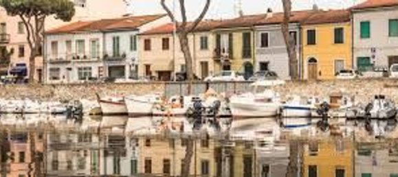 7 rooms House in Viareggio, Italy No. 16054 33