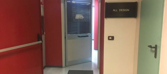 8-Zimmer Büro in Turin, Italy, Nr. 140579 12