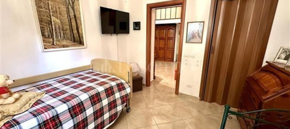 4 rooms Apartment in Palermo, Italy No. 86281 19