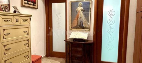 4 rooms Apartment in Palermo, Italy No. 86281 3