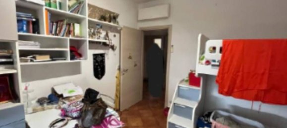 4 rooms Apartment in Lomagna, Italy No. 3891 10