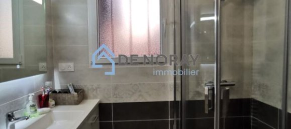 Casa de 4 dormitorios en Nazelles-Negron, France No. 53309 4