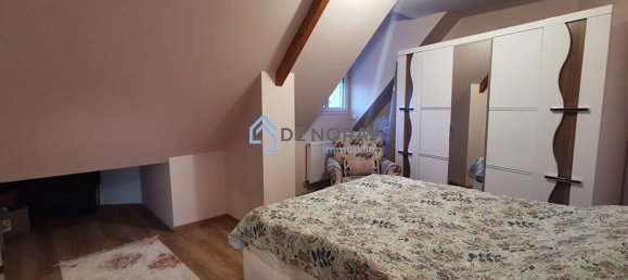 Casa de 4 dormitorios en Nazelles-Negron, France No. 53309 5