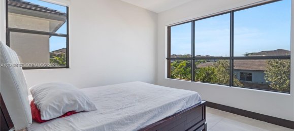 5 dormitorios villa en alquiler en Miami, Miami-Dade, Florida, USA № 615246 9