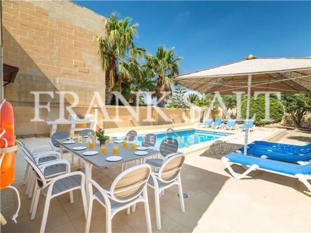 4 bedrooms House in San Lawrenz, Malta No. 5724