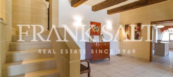 4 bedrooms House in San Lawrenz, Malta No. 5724 16