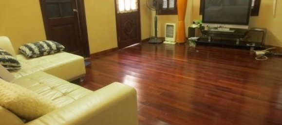 Casa de 5 dormitorios en Ba Dinh, Vietnam No. 5088 4