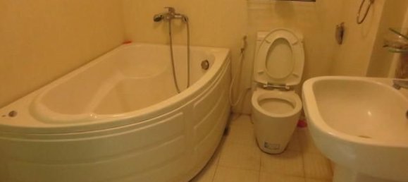 Casa de 5 dormitorios en Ba Dinh, Vietnam No. 5088 9