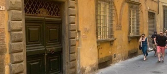 38m² Commercial property in Lucca, Italy No. 300065 9