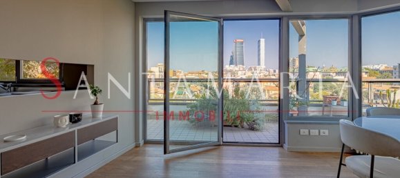 2 bedrooms Penthouse in Milan, Italy No. 243510 3