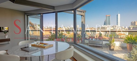 2 bedrooms Penthouse in Milan, Italy No. 243510 2