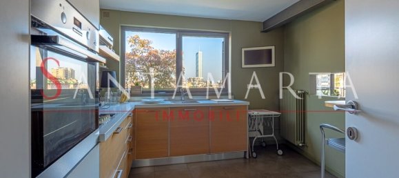 2 bedrooms Penthouse in Milan, Italy No. 243510 10