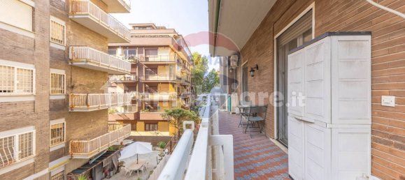 2 Schlafzimmer Wohnung in Rome, Italy, Nr. 375294 22