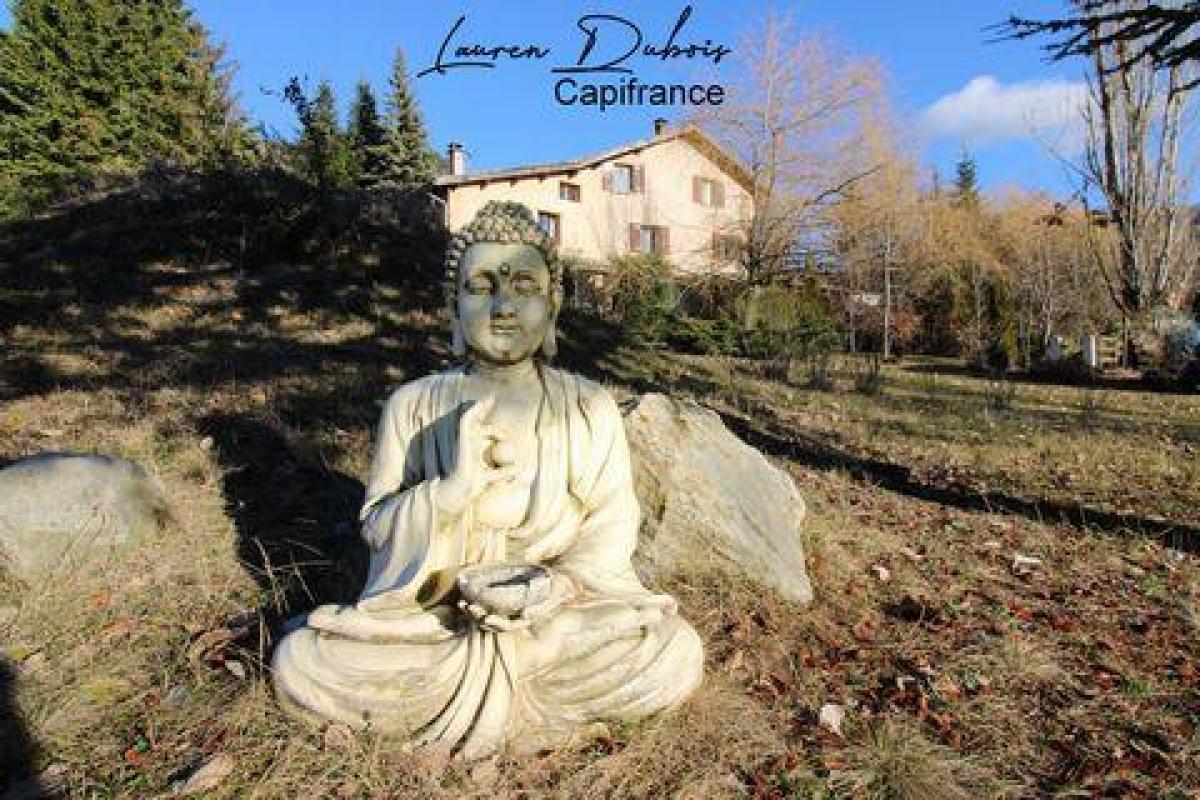 12 bedrooms House in Tallard, France No. 8596