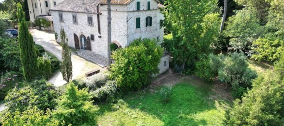 4 rooms Apartment in Nazzano, Italy No. 260996 2