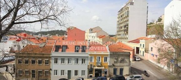 2 Schlafzimmer Doppelhaus in Lisbon, Portugal, Nr. 352889 23