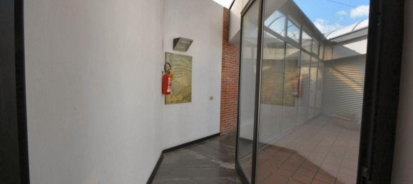 100m² Office in Lucca, Italy No. 88924 15
