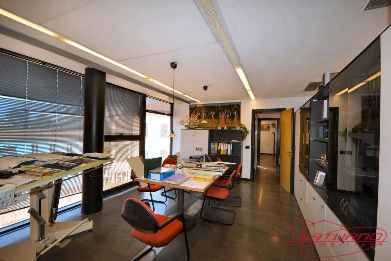 100m² Office in Lucca, Italy No. 88924