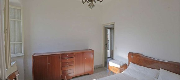 8 rooms House in Pontremoli, Italy No. 258607 19