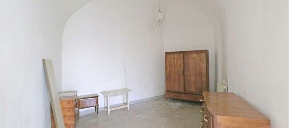 8 rooms House in Pontremoli, Italy No. 258607 13