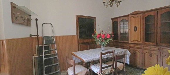 8 rooms House in Pontremoli, Italy No. 258607 7