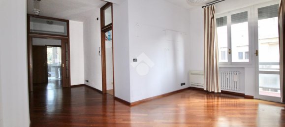 Квартира с 4 комнатами в Реджо Эмилия, Италия № 7389 35