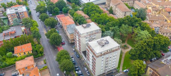 Квартира с 4 комнатами в Реджо Эмилия, Италия № 7389 29