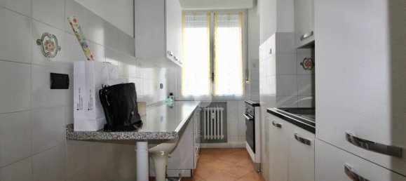 Квартира с 4 комнатами в Реджо Эмилия, Италия № 7389 10