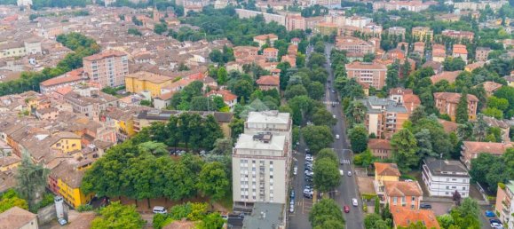 Квартира с 4 комнатами в Реджо Эмилия, Италия № 7389 31