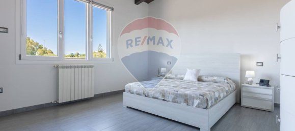 4 Schlafzimmer Villa in Sardinia, Italy, Nr. 327984 10