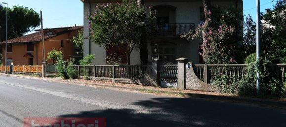 2 bedrooms Villa in Cervia, Italy No. 276949 2