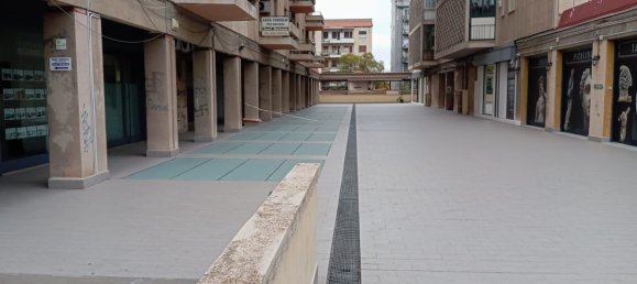 82m² Office in Catania, Italy No. 142999 3