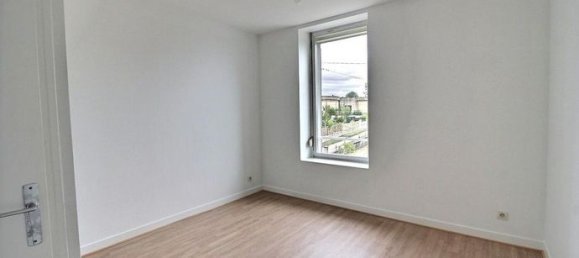 2 bedrooms House in Montchanin, France No. 353355 6