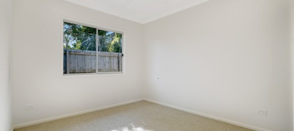 3 bedrooms House in Nambour, Australia No. 612 8