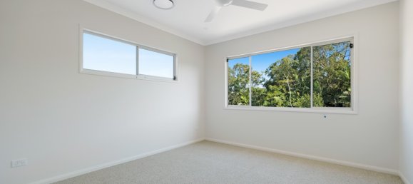 3 bedrooms House in Nambour, Australia No. 612 5