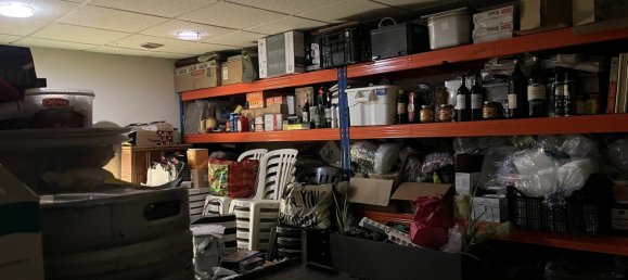 109m² Commercial property in Paris, France No. 175850 5