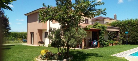 4 Schlafzimmer Villa in Thermi, Greece, Nr. 5602 2