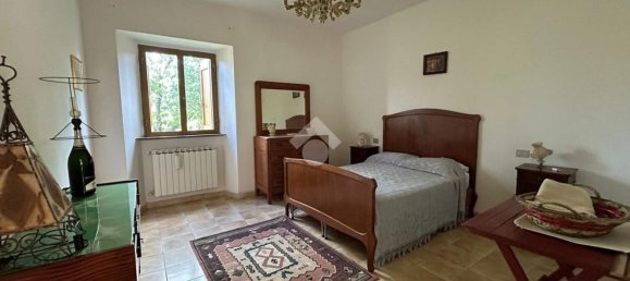 7-Zimmer Haus in Gubbio, Italy, Nr. 102550 16