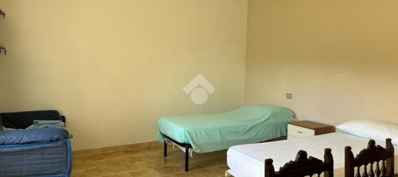 7-Zimmer Haus in Gubbio, Italy, Nr. 102550 12