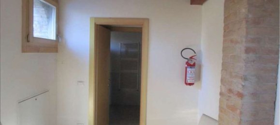 4 rooms Apartment in Santa Maria di Sala, Italy No. 9024 6