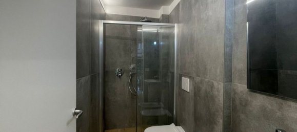 Estudio en Milan, Italy No. 261234 7