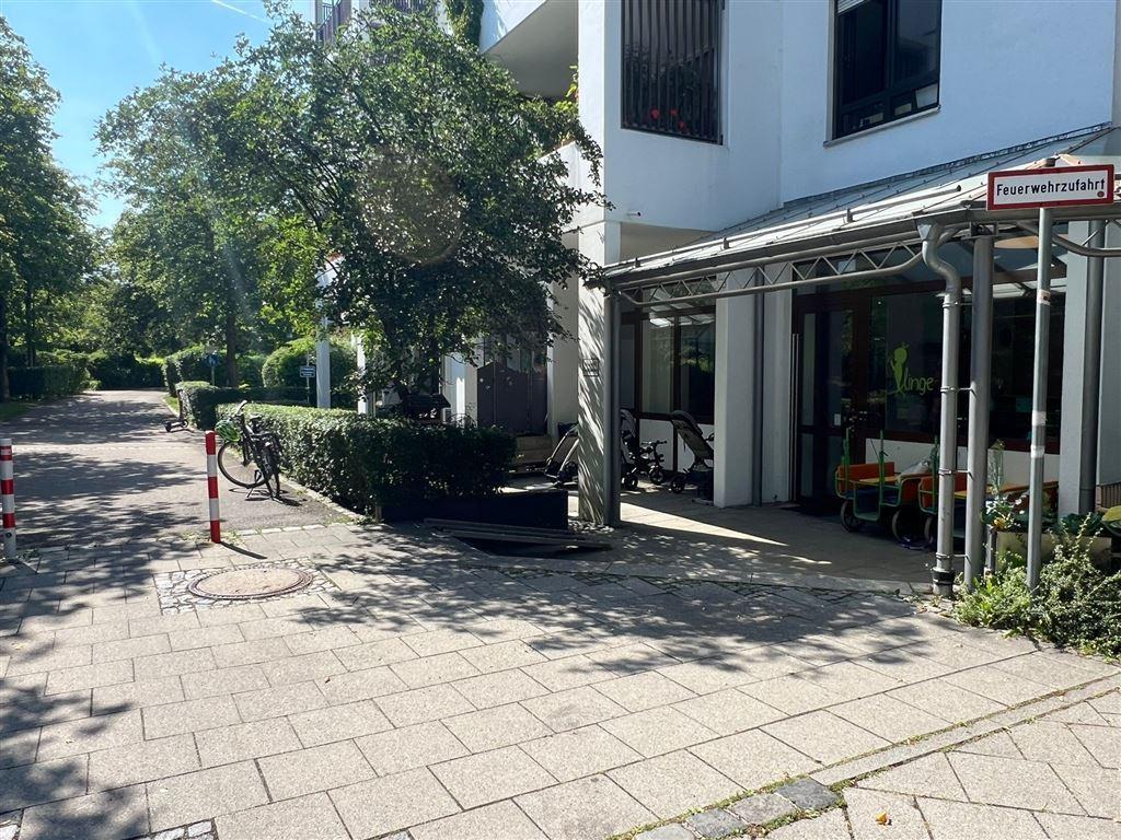 Gewerbliche Immobilie in München, Germany 155m², Nr. 170463