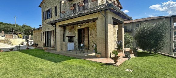 3 bedrooms House in Magione, Italy No. 316909 6