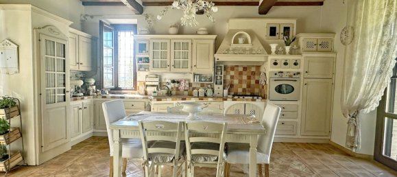 3 bedrooms House in Magione, Italy No. 316909 10