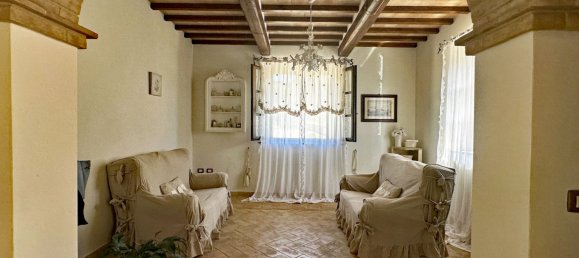 3 bedrooms House in Magione, Italy No. 316909 9