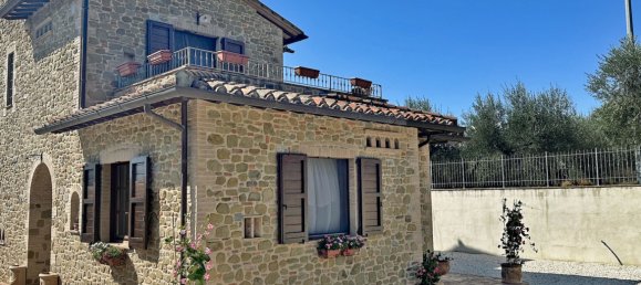3 bedrooms House in Magione, Italy No. 316909 5