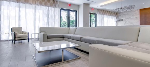 2 dormitorios propiedad comercial en venta en Miami, Miami-Dade, Florida, USA № 614428 30