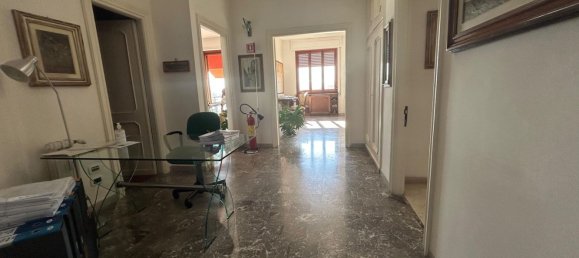 5 Schlafzimmer Wohnung in Florence, Italy, Nr. 350946 8